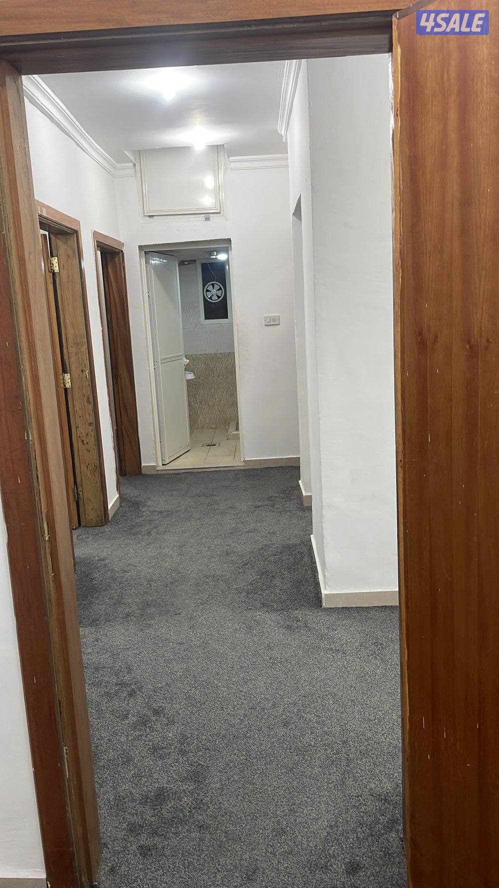 للإيجار شقق بإشبيلية ارضي وصباح الناصر وخيطان 4غرف وغرفة خادمهههه و5 غ2