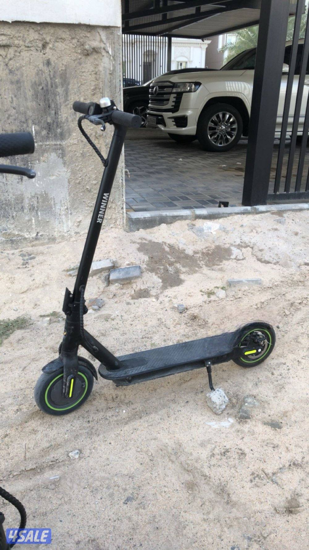 نضيف بطارية بحالة ممتازة يمشي ٥٥1