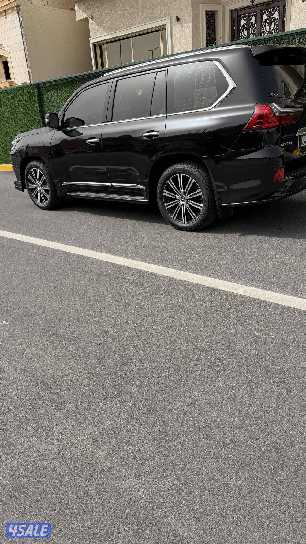 لكزس 570lx صبغ الوكاله0