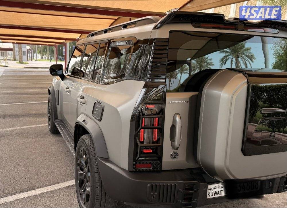 البيع جيتور T2 موديل 2026 لون فضي مطفي3