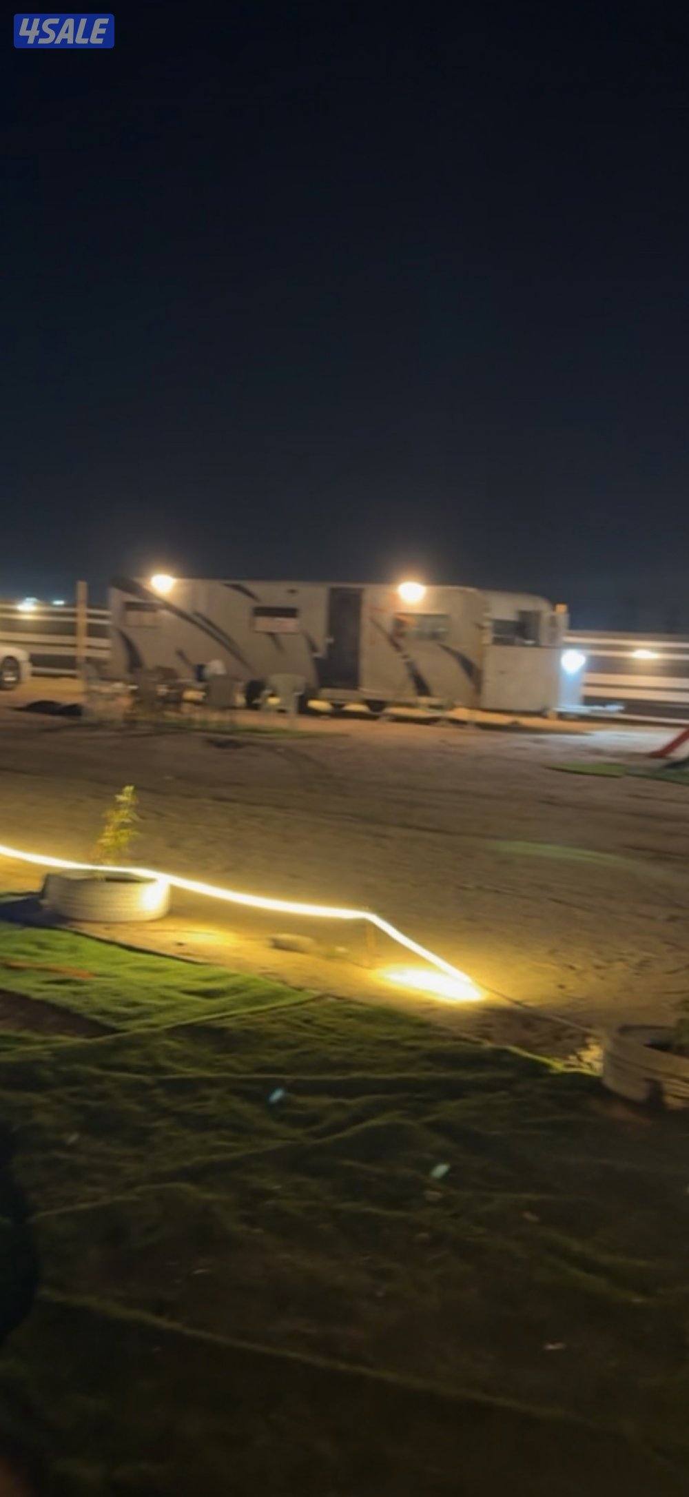 للبيع  او للبدل كرفان اماراتي  بحالة ممتازه @@0