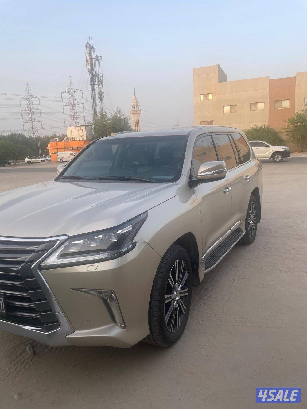 البيع جيب لكزس LX570 موديل 2018 الساير درجه اولي6
