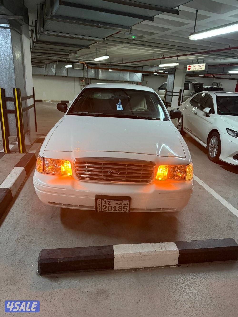 فورد فكتوريا ٢٠١٢ نضيف جداً ماشي ٢٧٠ الف موتر0