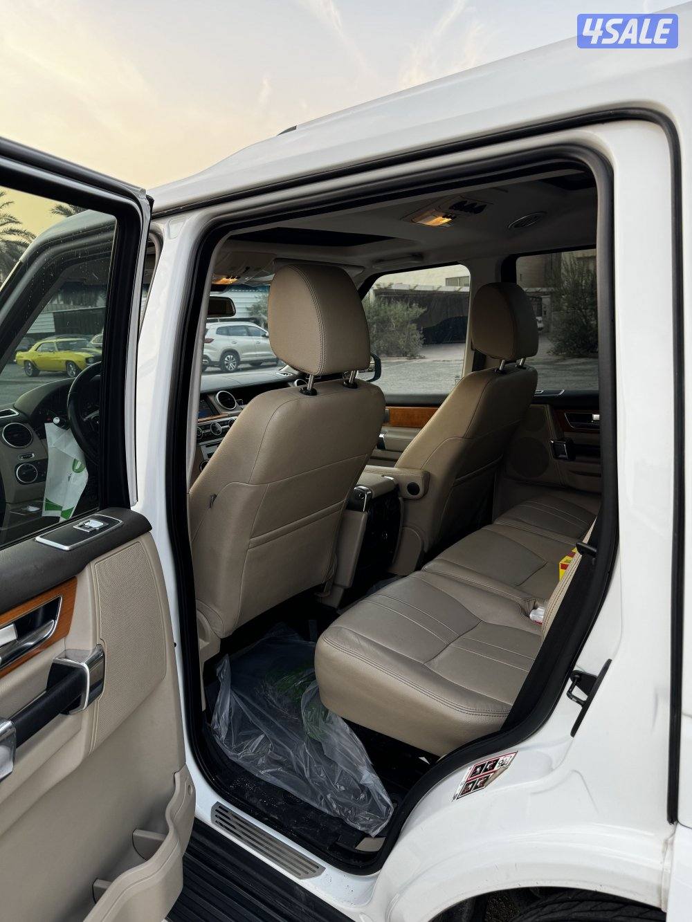 للبيع جيب دسكفري موديل 2015 ماشي1200008