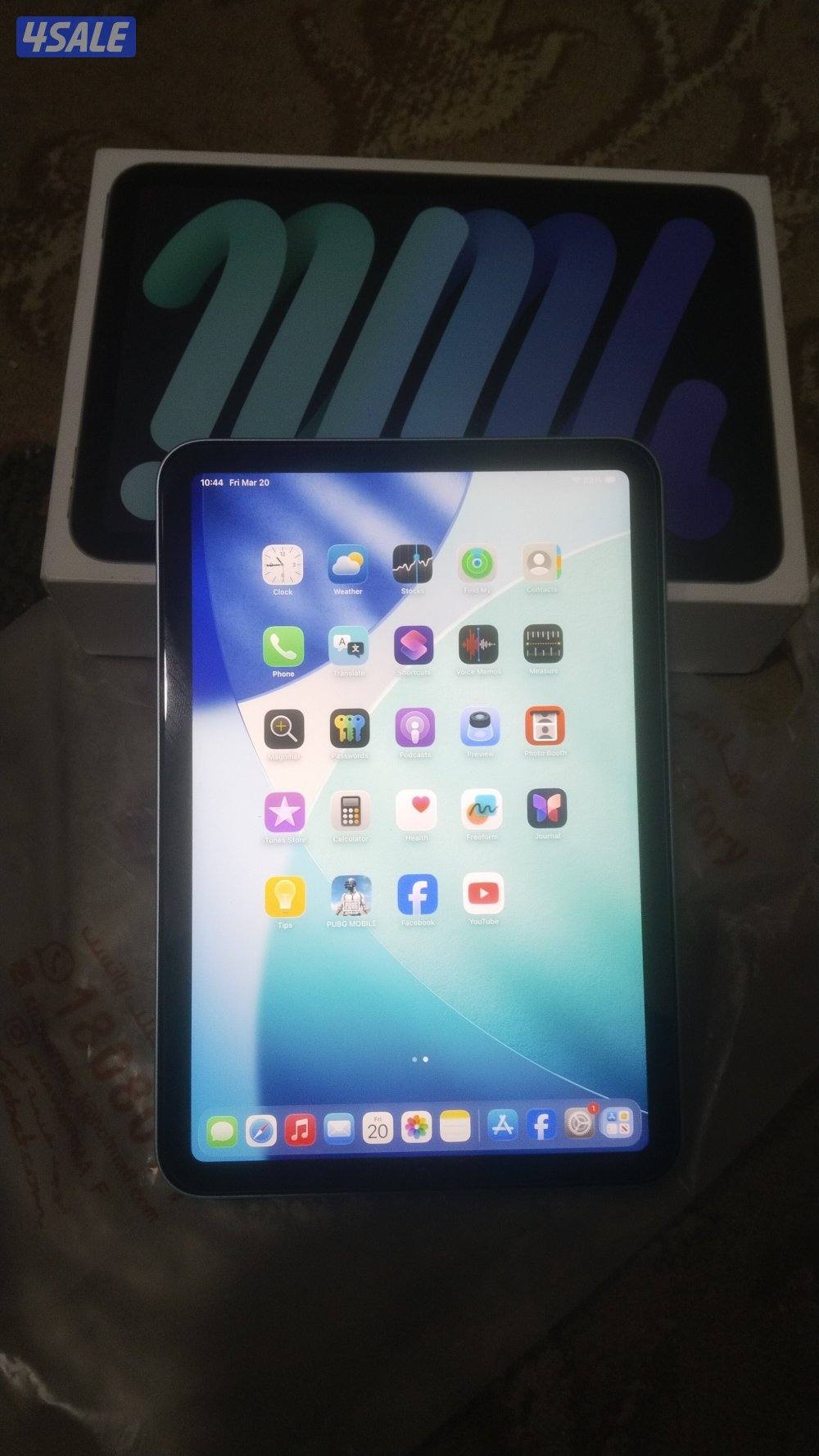 i pad mini 7, 128 gb blue, cycle count 22 battery 100% with box cable0