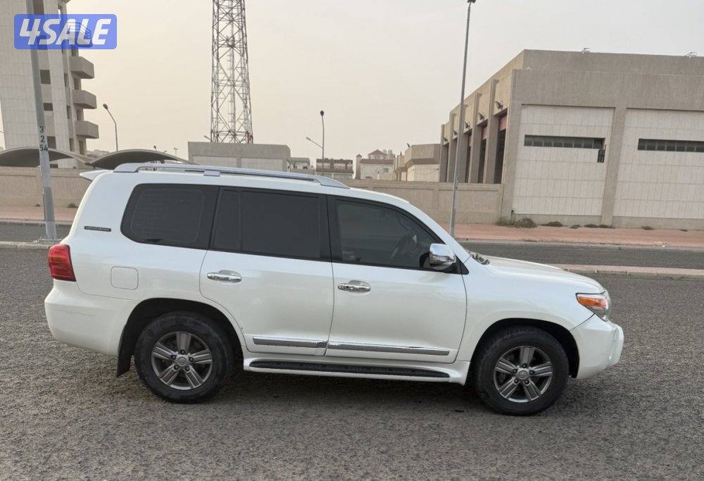 لاند كروزر gxr 2015 لميتد الساير3