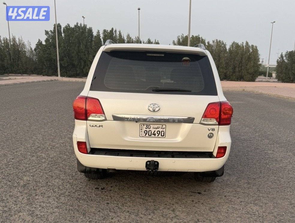 لاند كروزر gxr 2015 لميتد الساير4