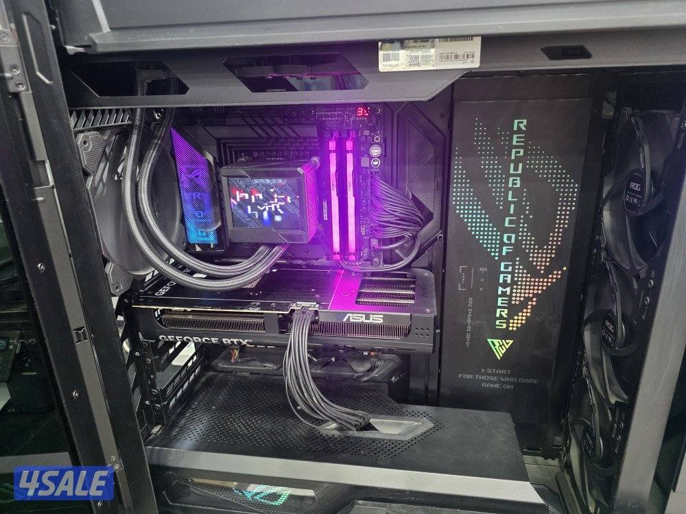 core i9 ram32gb ssd 1tb nvmeRTX5070 vga 12gb asus use like new for sle1