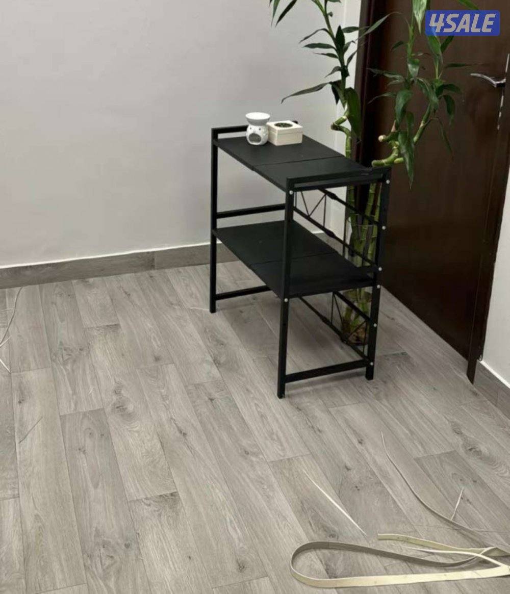 يوجد لدينا جميع انواع السجاد والباركيه رول بجميع الانواع والالوان15