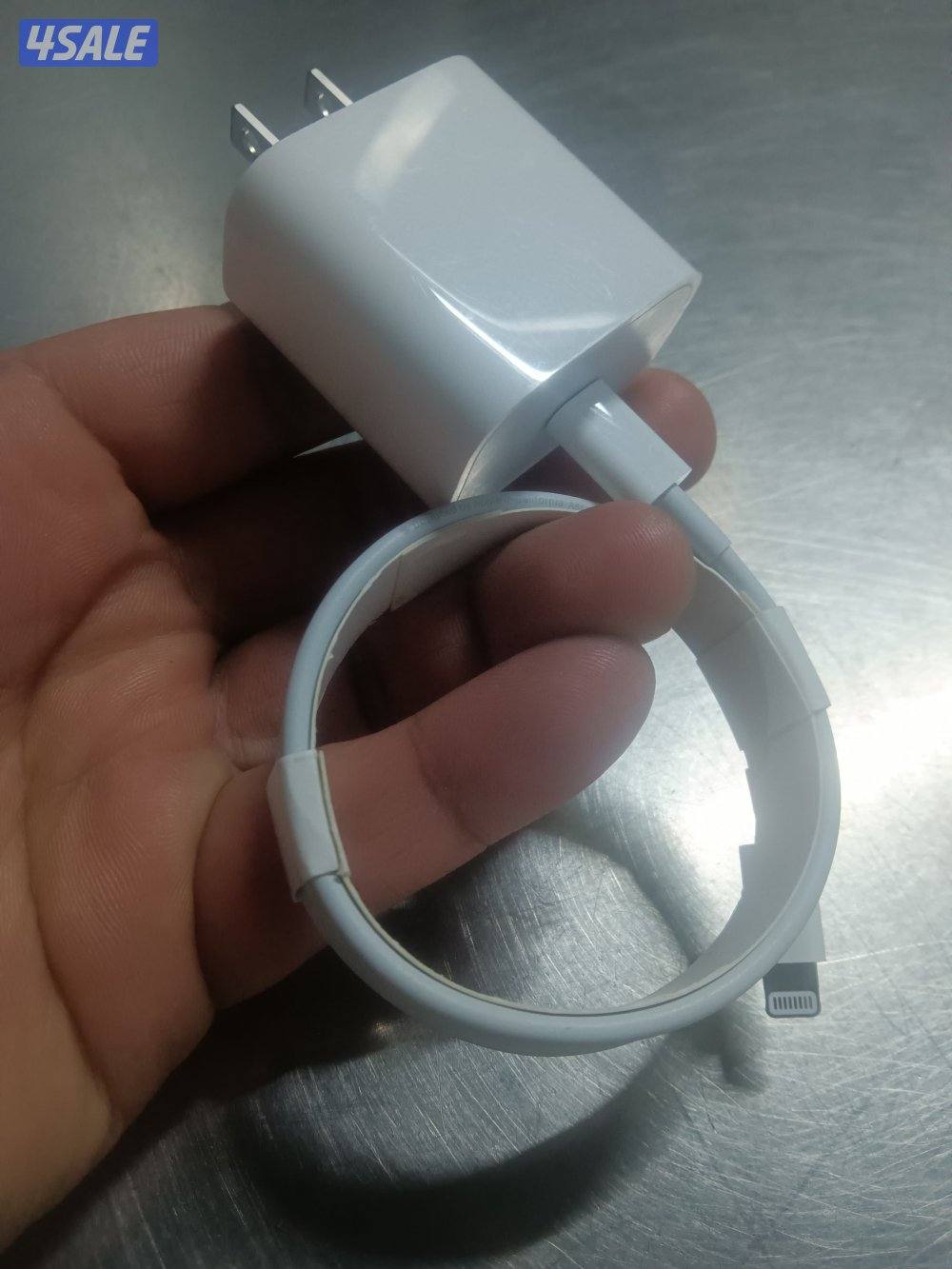 شاحن ابل امريكي 20وات 13برو ماكس اصلي جديد بالسريال نمبر0