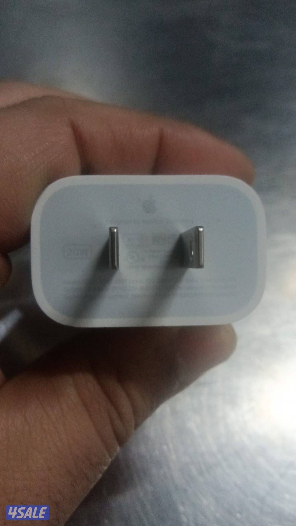 شاحن ابل امريكي 20وات 13برو ماكس اصلي جديد بالسريال نمبر1