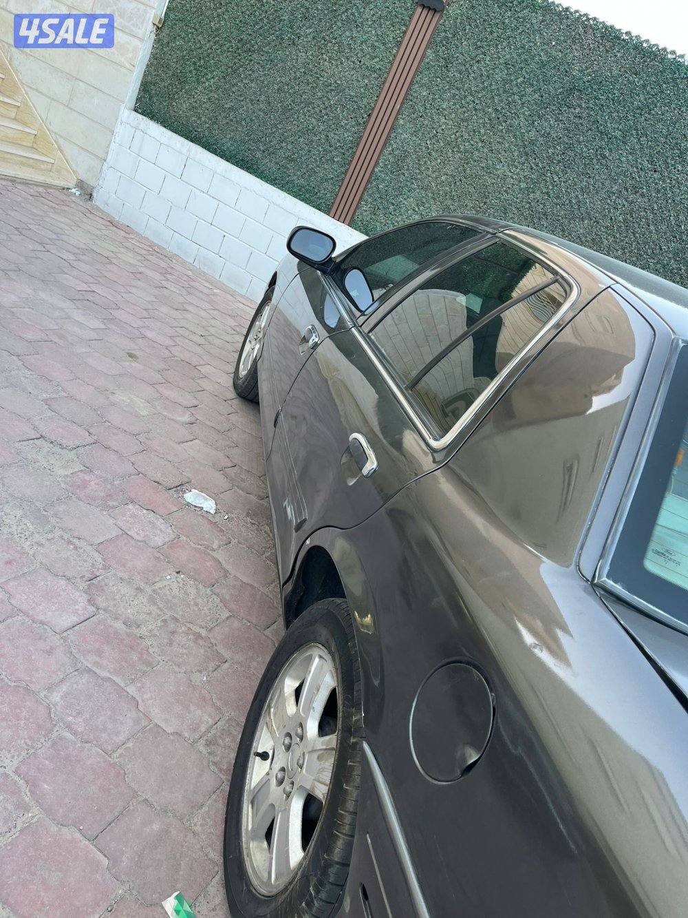 للبيع فورد فكتوريا موديل ٢٠١١1