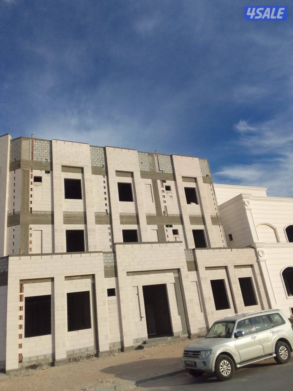 مهندس مدني سوداني هيكل أسود وتشطيبات سيارة - خبرة تنفيذية.10