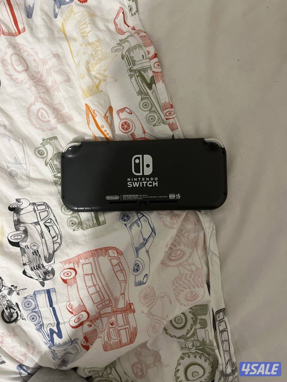 Nintendo switch lite grey1
