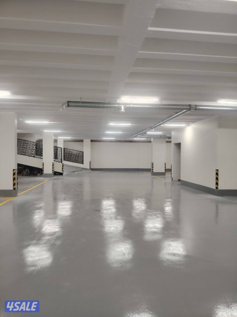 صباغ ارضيات ايبوكسى وصب ارضيات خرسانه سرداب براكن سيارات ساحات عامه0