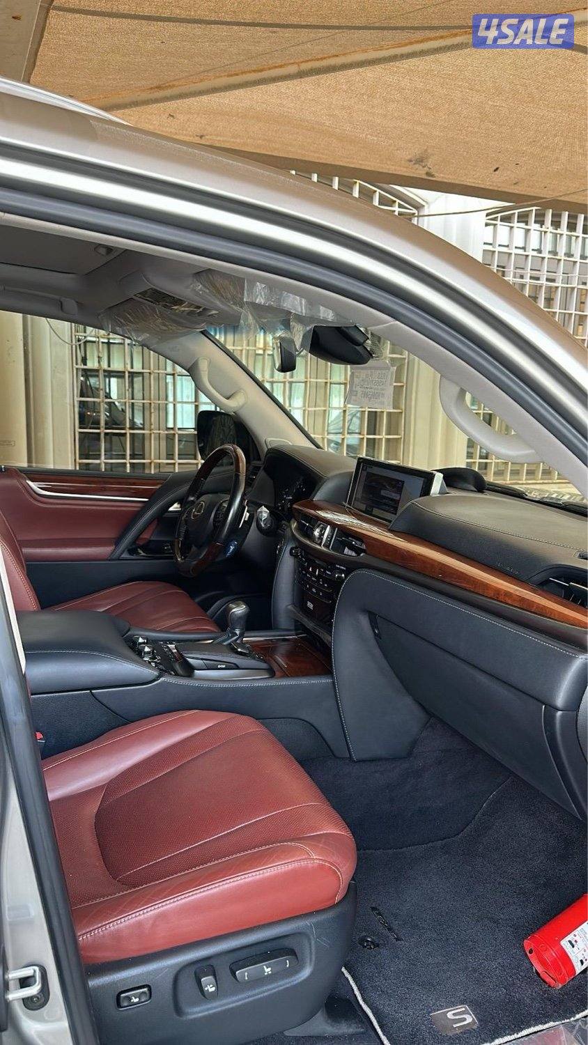 للبيع جيب Lx 20184