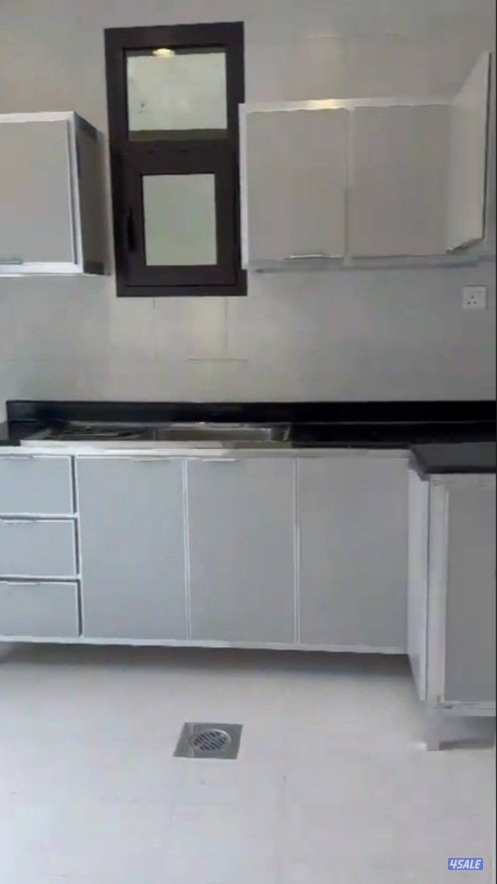 للإيجار منطقه المطلاع شقه مع السطح فقط 200 د.ك5