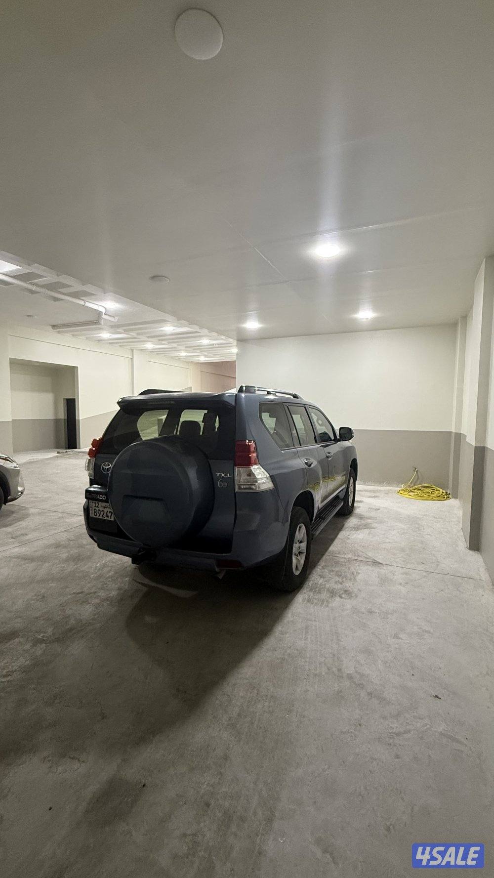 برادو 2013 مالك 2 شرط الفحص من الى  يوجده صبغ قطعه وحده فقط3