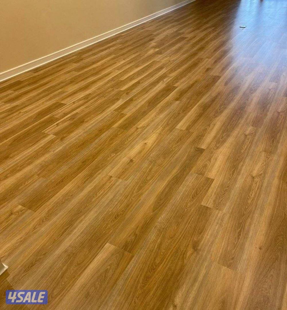 يوجد لدينا جميع انواع السجاد والباركيه3