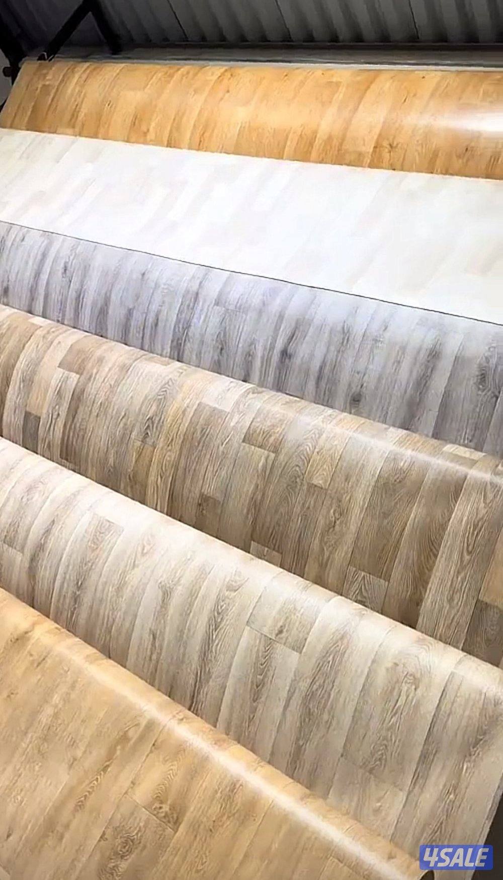 يوجد لدينا جميع انواع السجاد والباركيه13