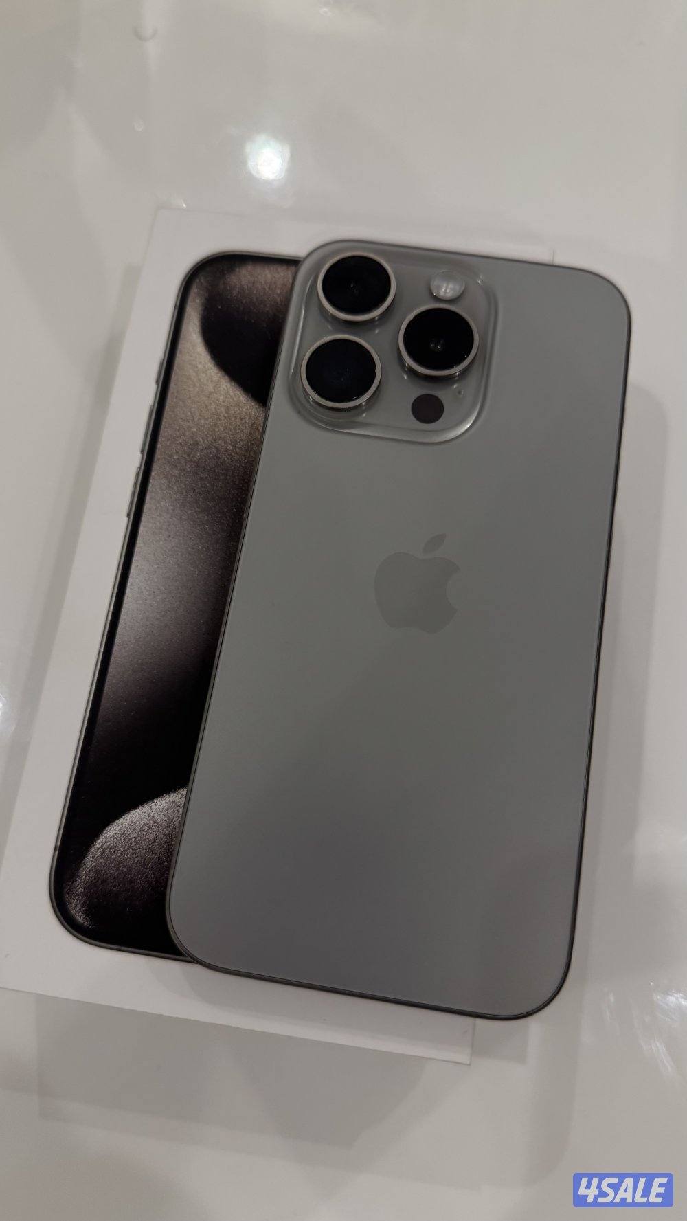 Iphone 15 PRO 256 GB 87% battery percentage.4