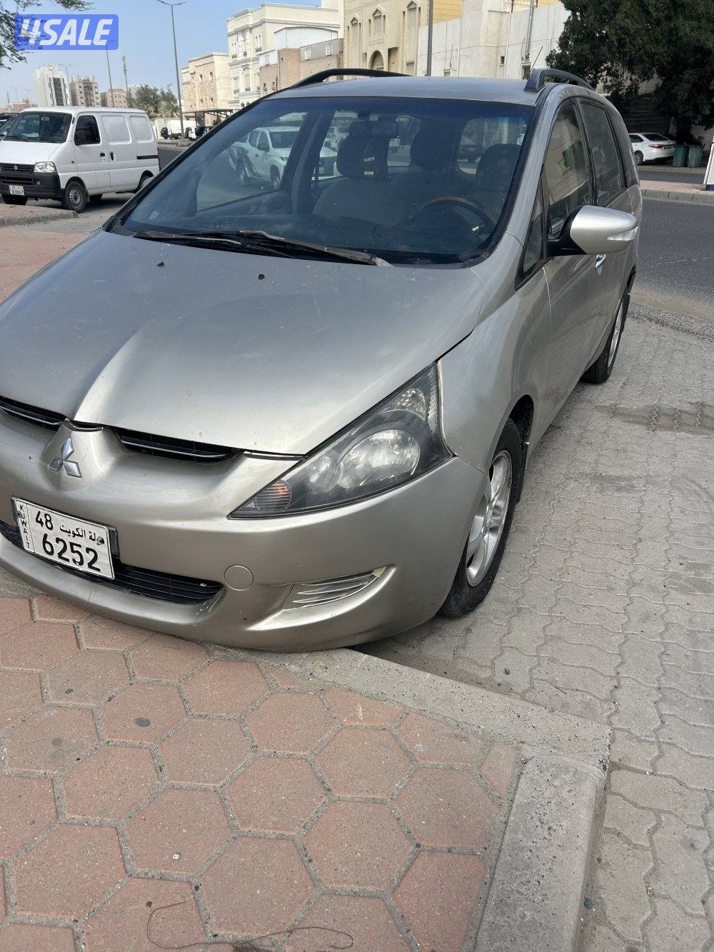 البيع بوكس عائلي 7 راكب0