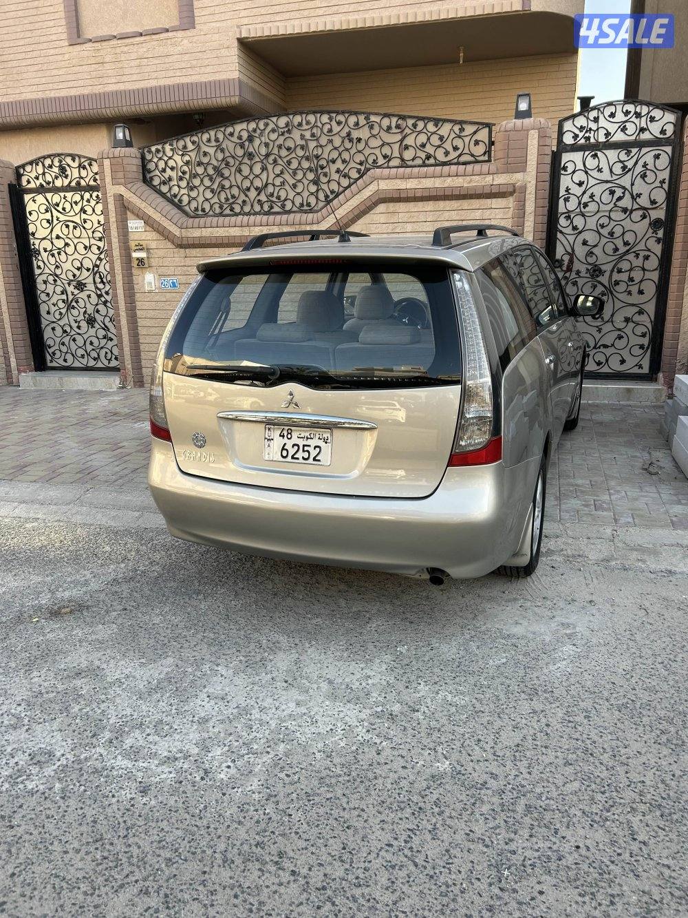 البيع بوكس عائلي 7 راكب1