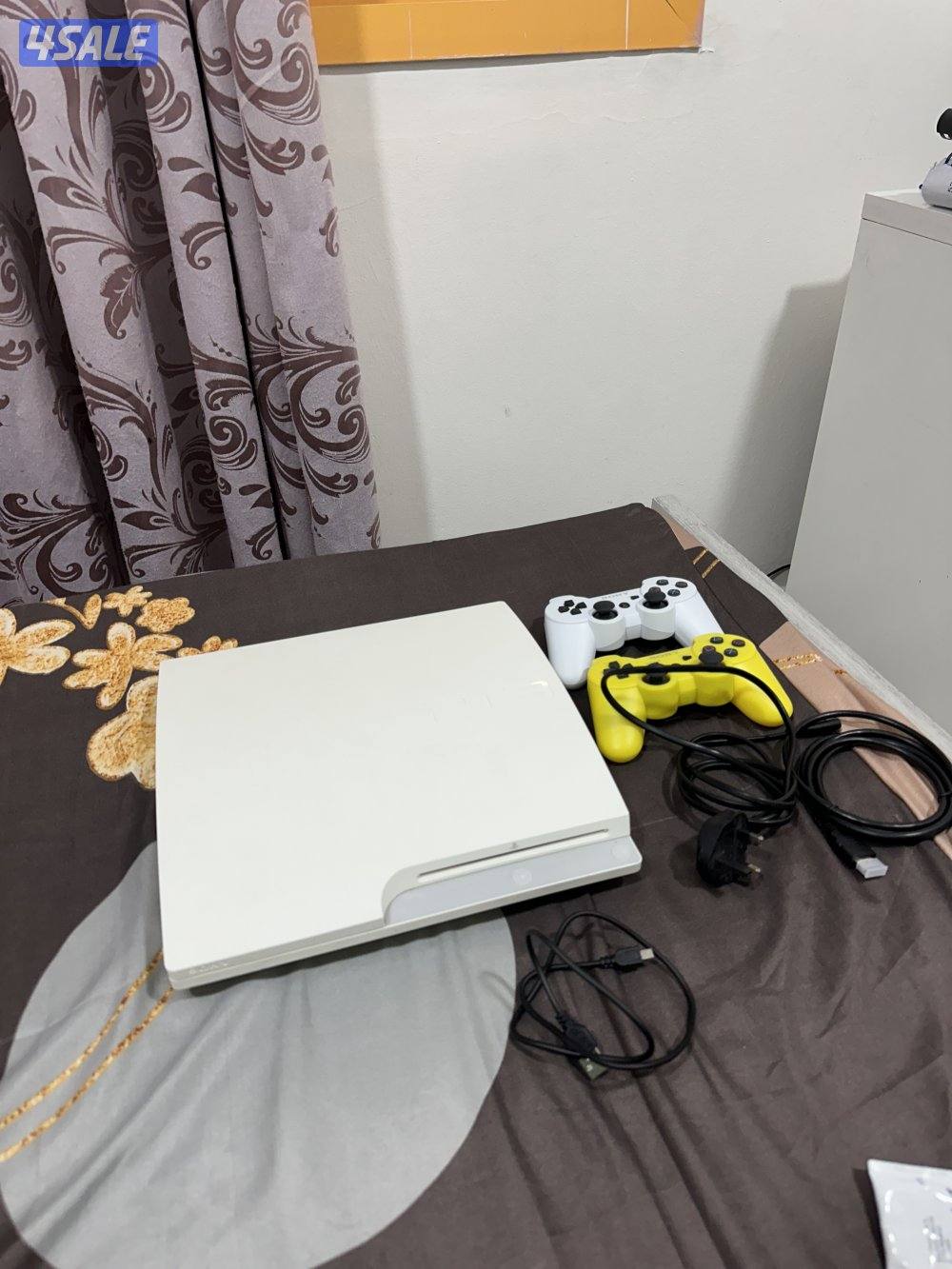 Jailbroken PS3 white edition games PS1,PS2,PS3 games0