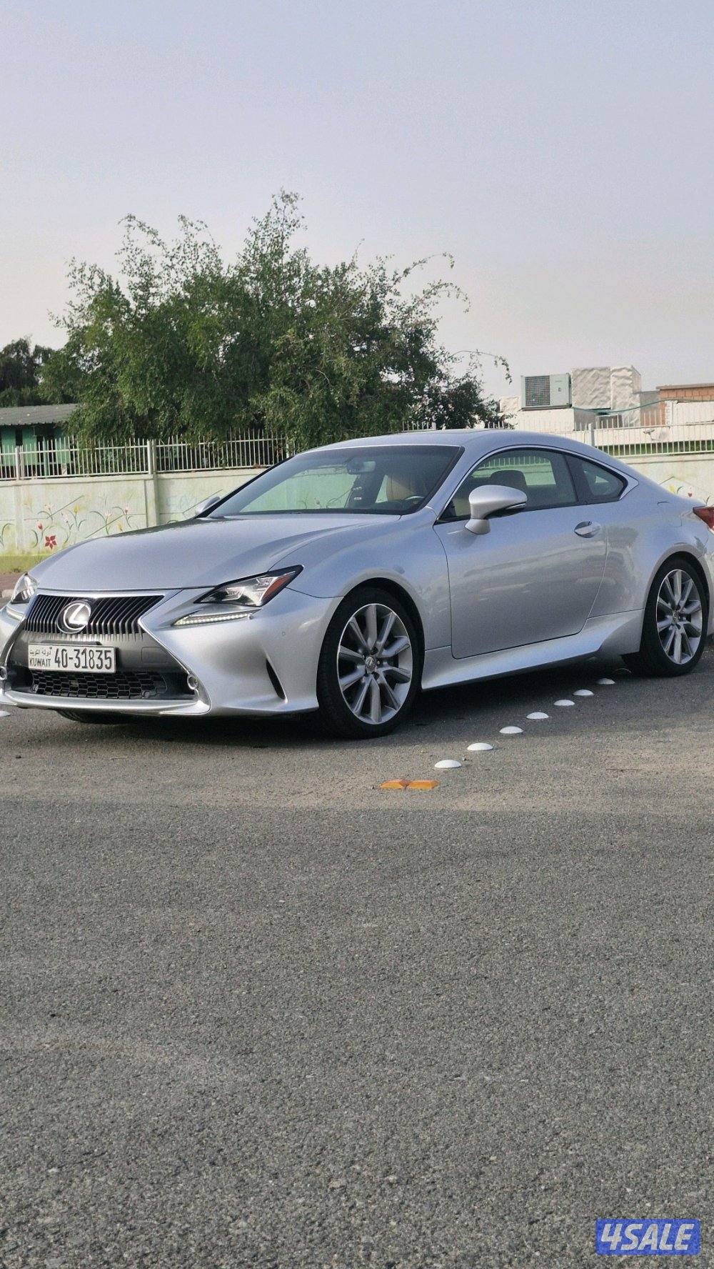 للبيع لكزس RC 200 T / صبغ الوكالة / نظيفة جدا/بحالة الوكالة0