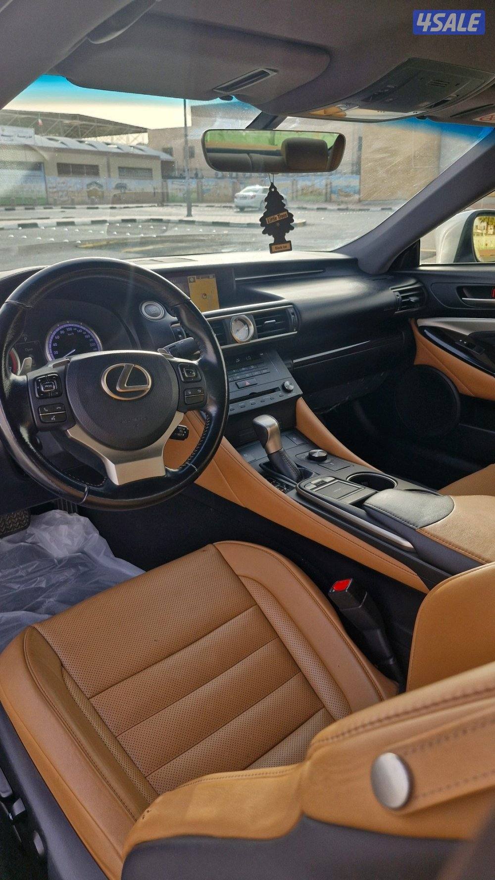 للبيع لكزس RC 200 T / صبغ الوكالة / نظيفة جدا/بحالة الوكالة7