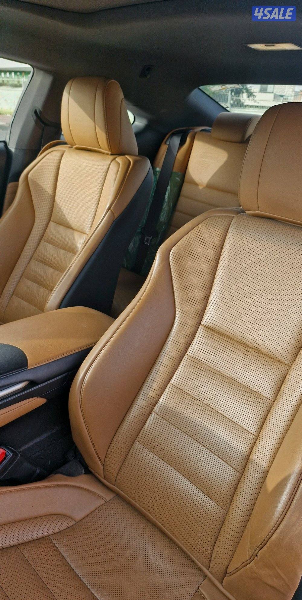 للبيع لكزس RC 200 T / صبغ الوكالة / نظيفة جدا/بحالة الوكالة9