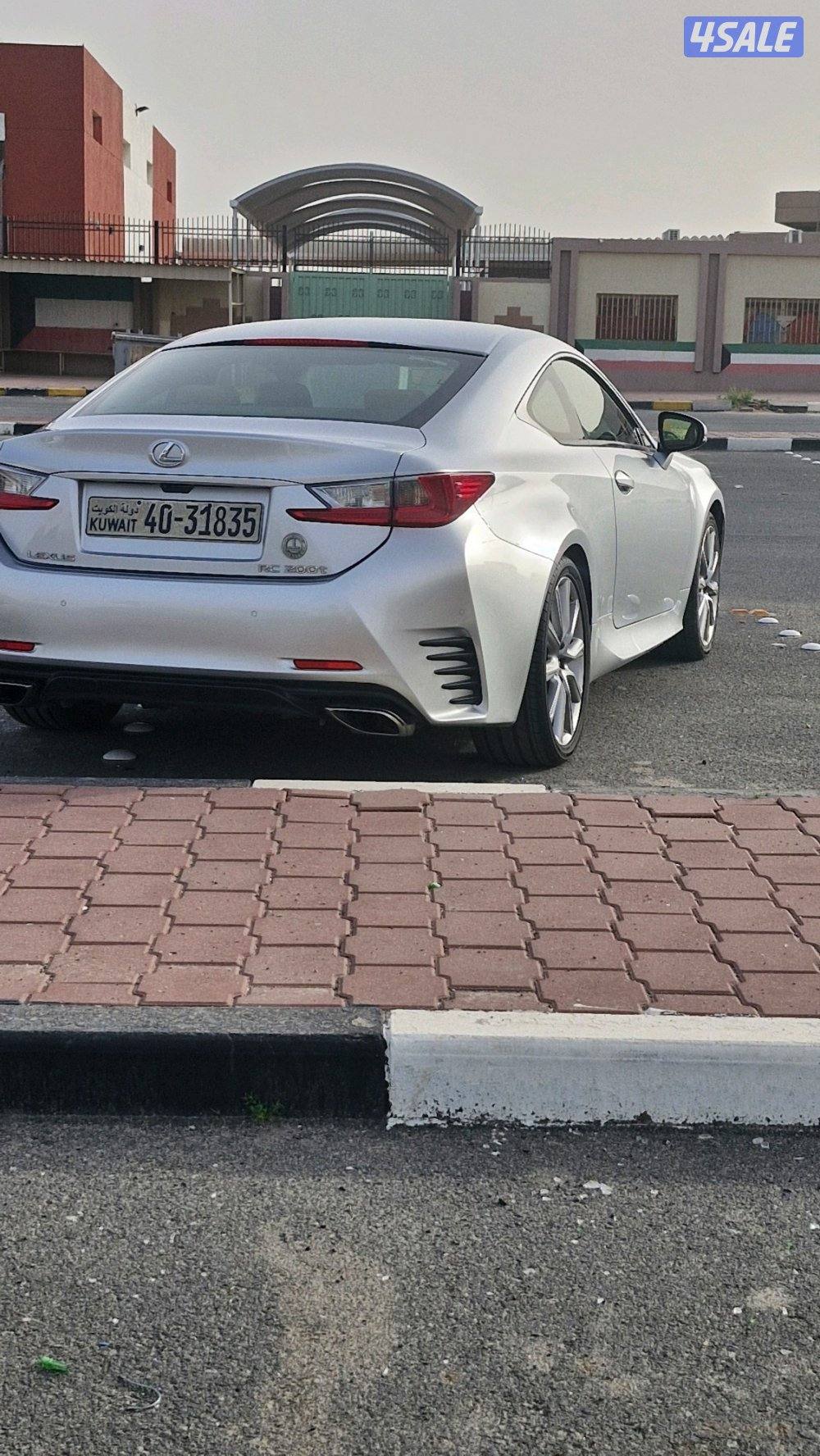 للبيع لكزس RC 200 T / صبغ الوكالة / نظيفة جدا/بحالة الوكالة11