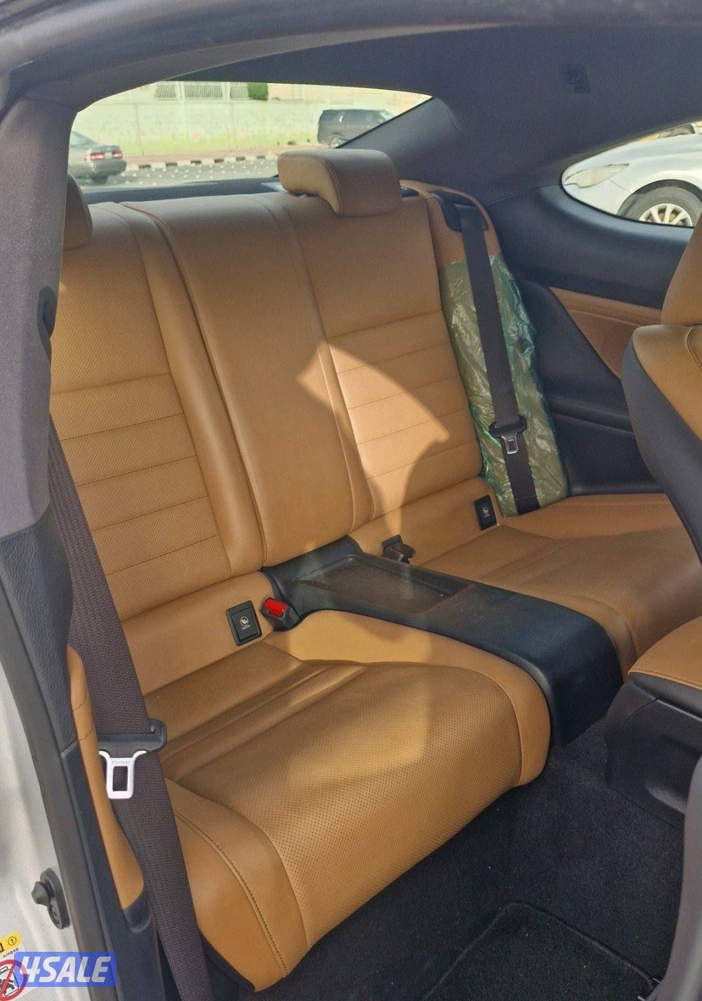 للبيع لكزس RC 200 T / صبغ الوكالة / نظيفة جدا/بحالة الوكالة10