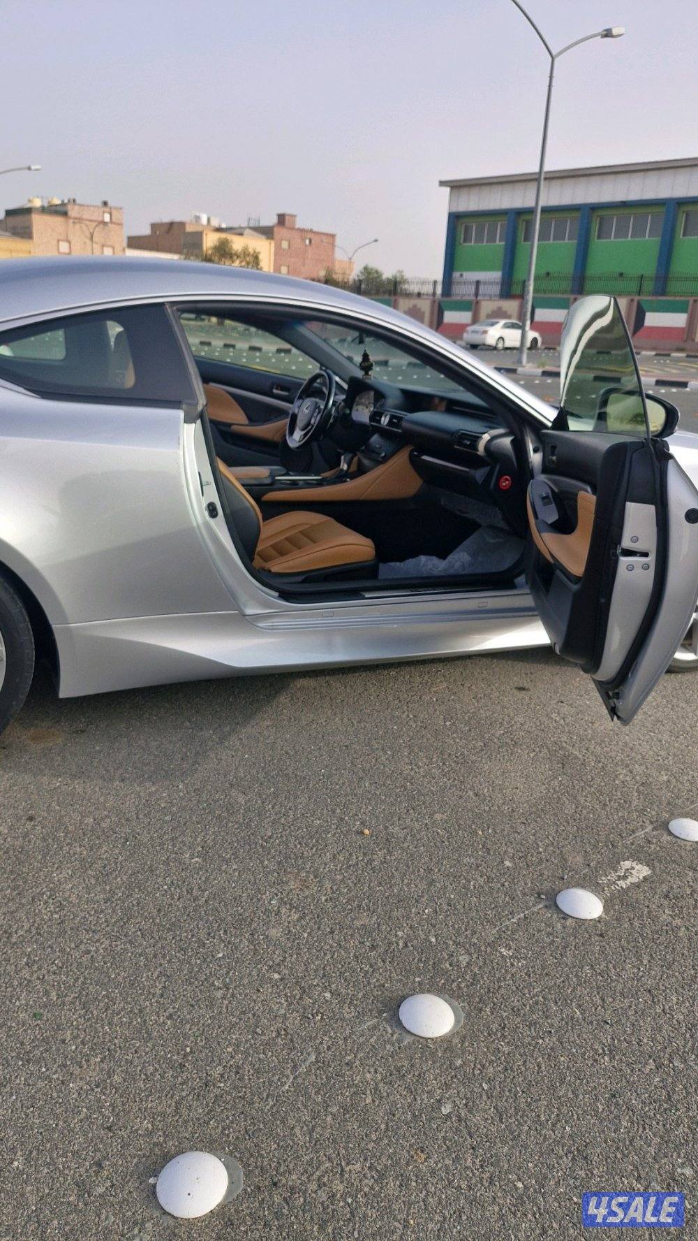 للبيع لكزس RC 200 T / صبغ الوكالة / نظيفة جدا/بحالة الوكالة14