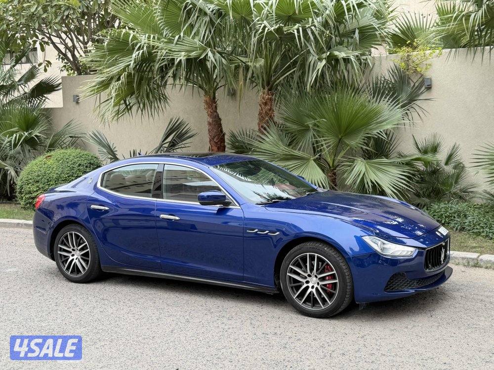 Ghibli full option new shape excellent conditions 20170