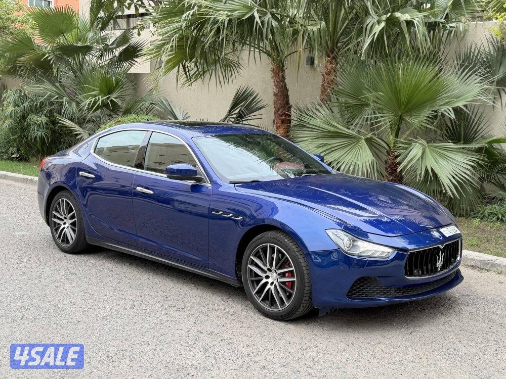 Ghibli full option new shape excellent conditions 20175