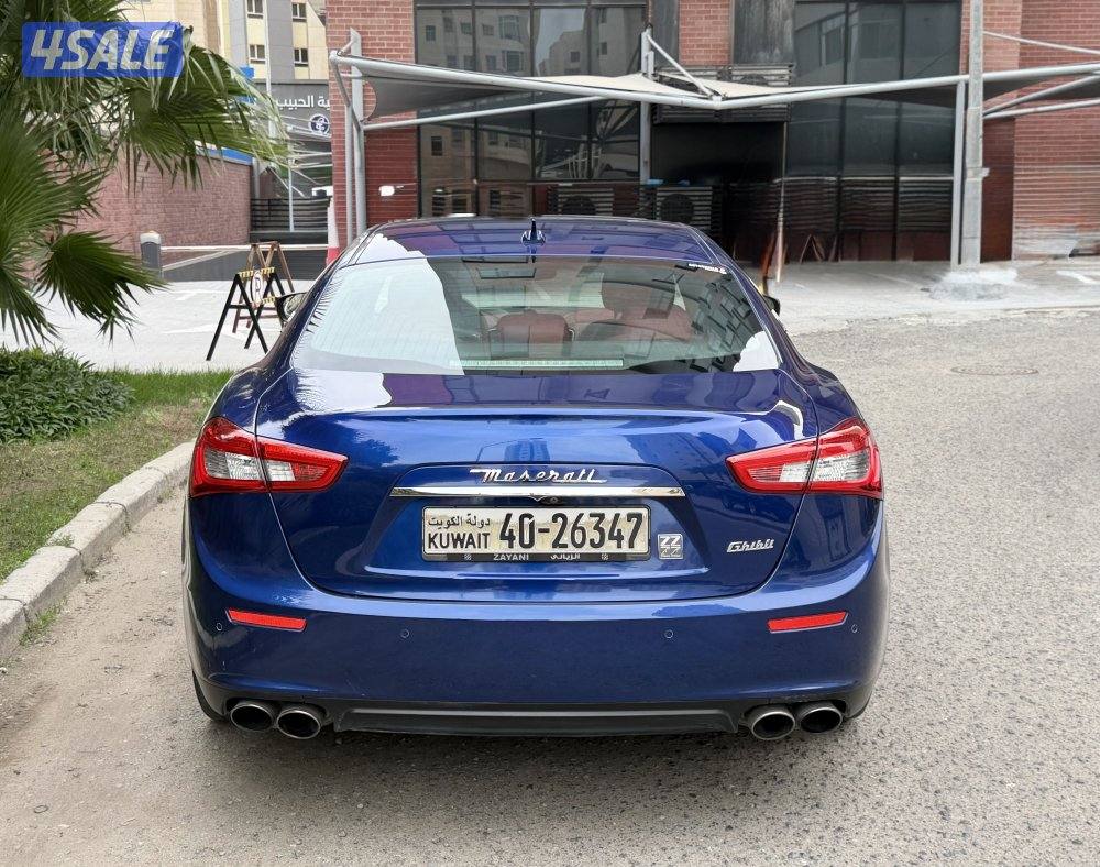 Ghibli full option new shape excellent conditions 20176