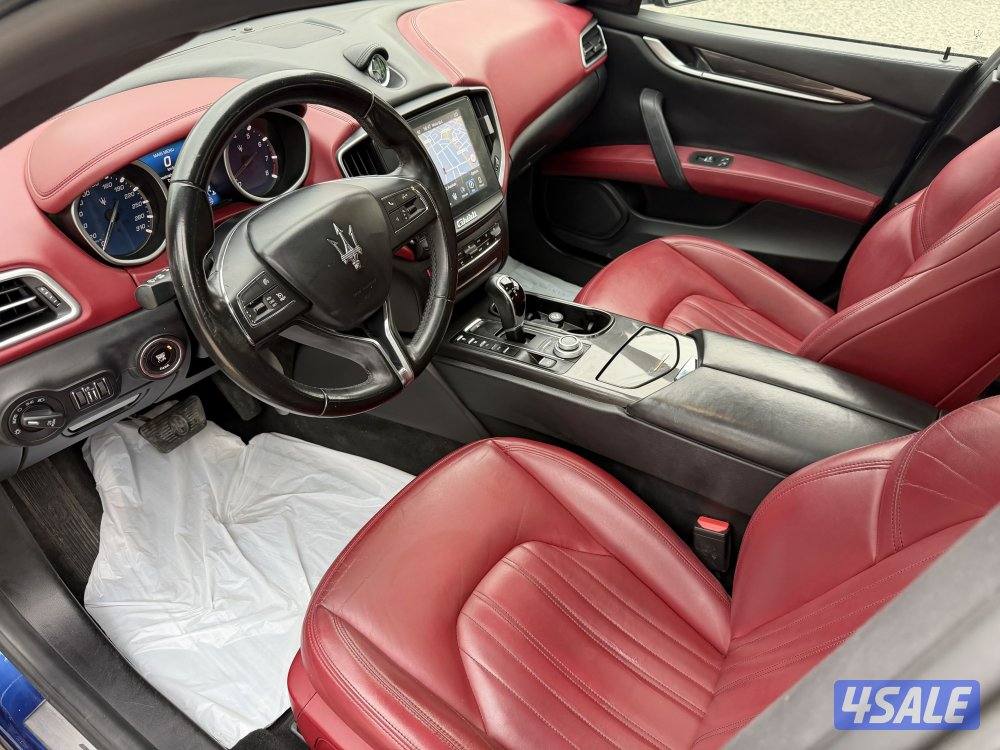 Ghibli full option new shape excellent conditions 20179