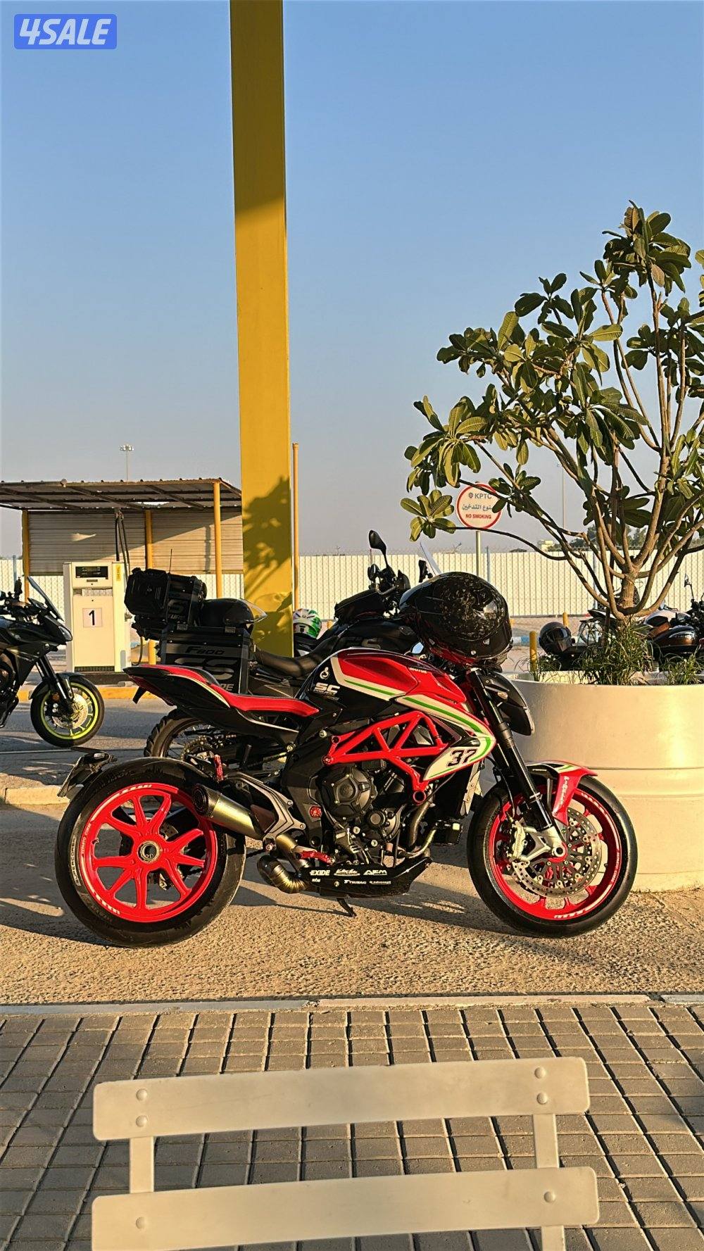 Mv agusta brutale 800rc0