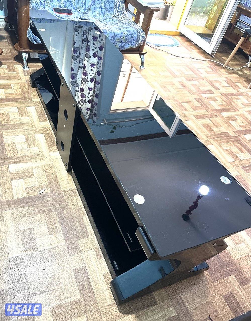 DIXON BLACK GLASS TOP TV TABLE, 3 months old, Like NEW, No scratches6