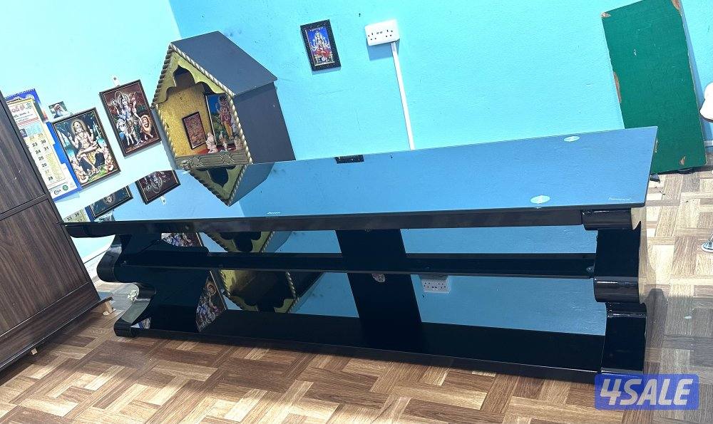 DIXON BLACK GLASS TOP TV TABLE, 3 months old, Like NEW, No scratches7