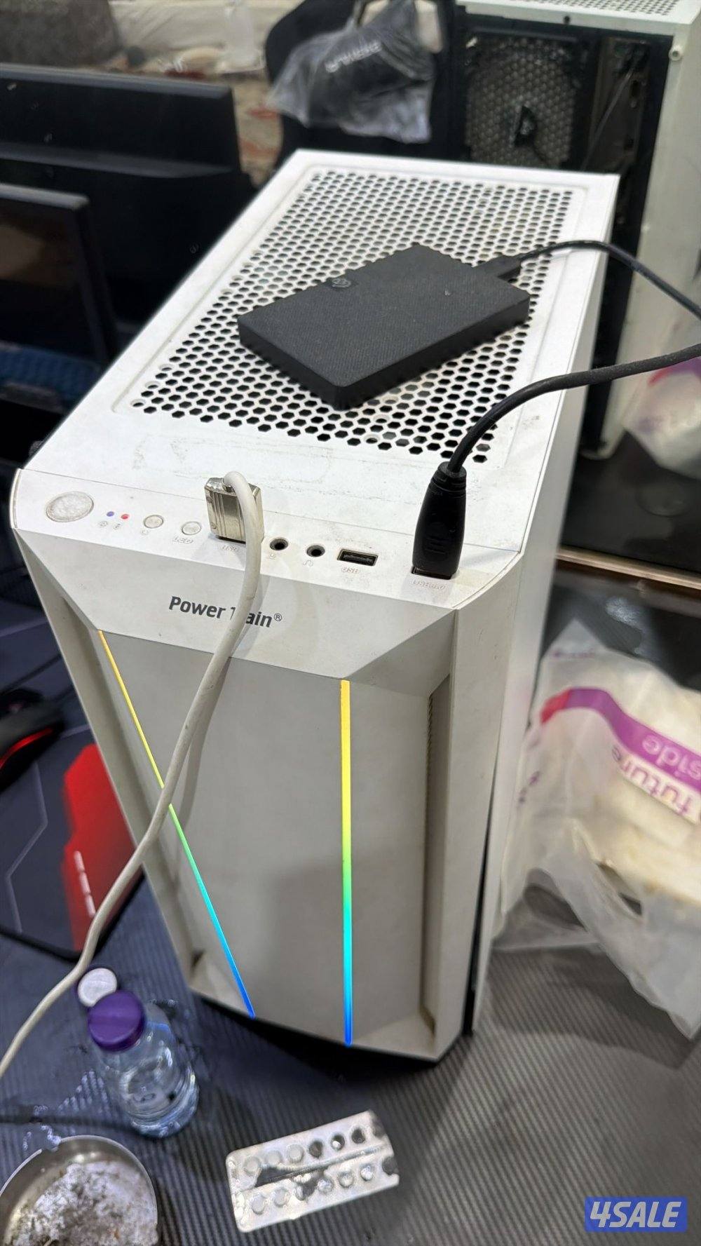 للبيع بي سي قيمنق على سوم0