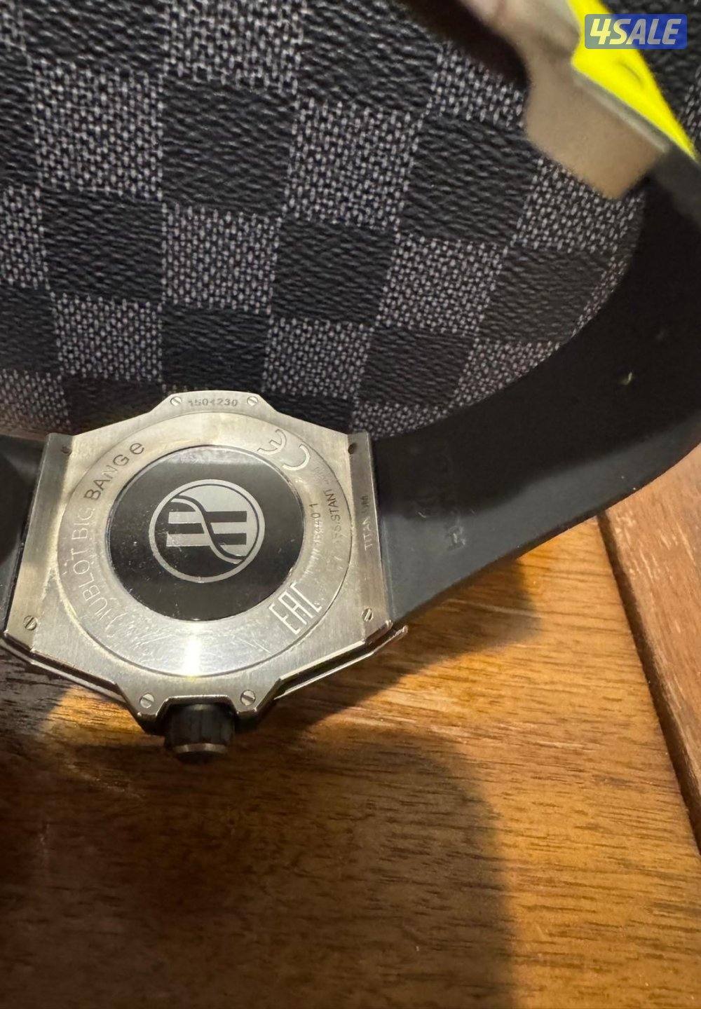 للبيع ساعة ذكية هوبلو اصدار خاص وكالة الكويت نظيفه جدا مع الشاحن2