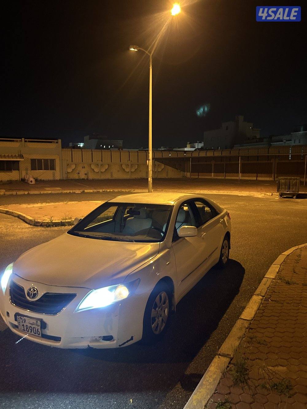 للبيع كامري 2009 نضيفه4