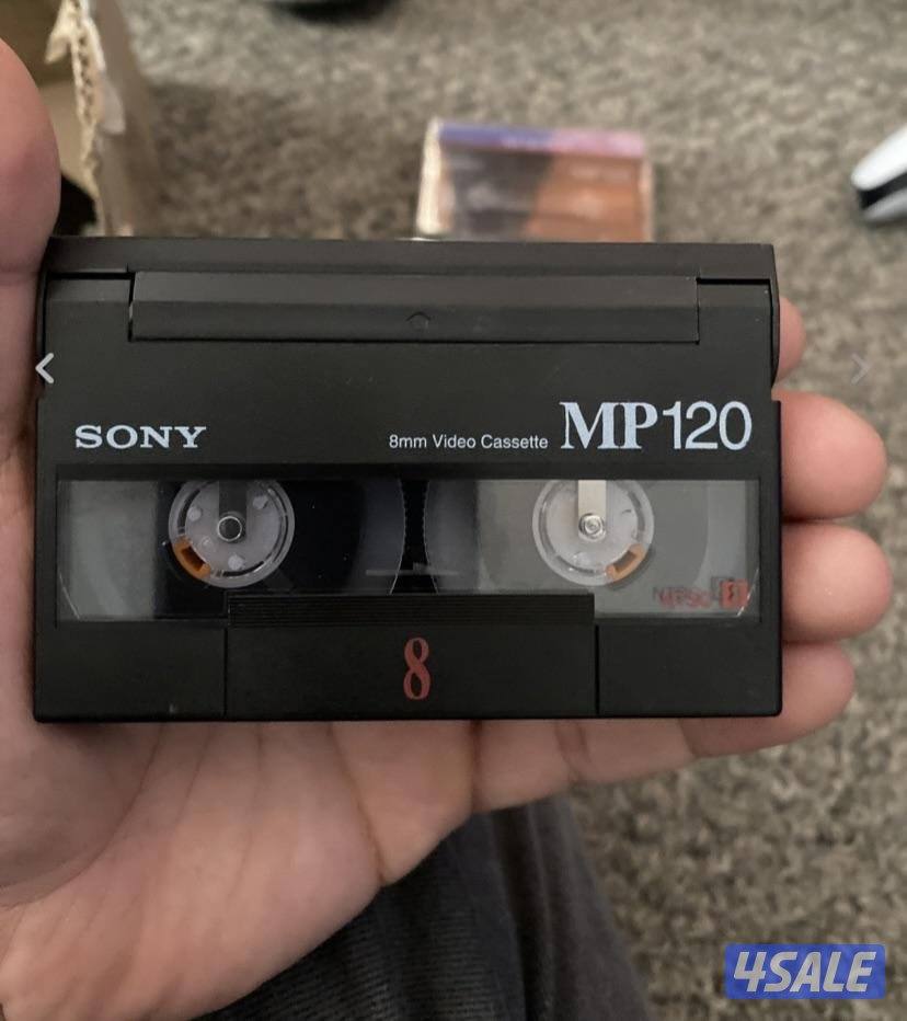 للبيع كاميرا فيديو سامسونج تشغل شريط 8 مل جديدة بالكرتون11