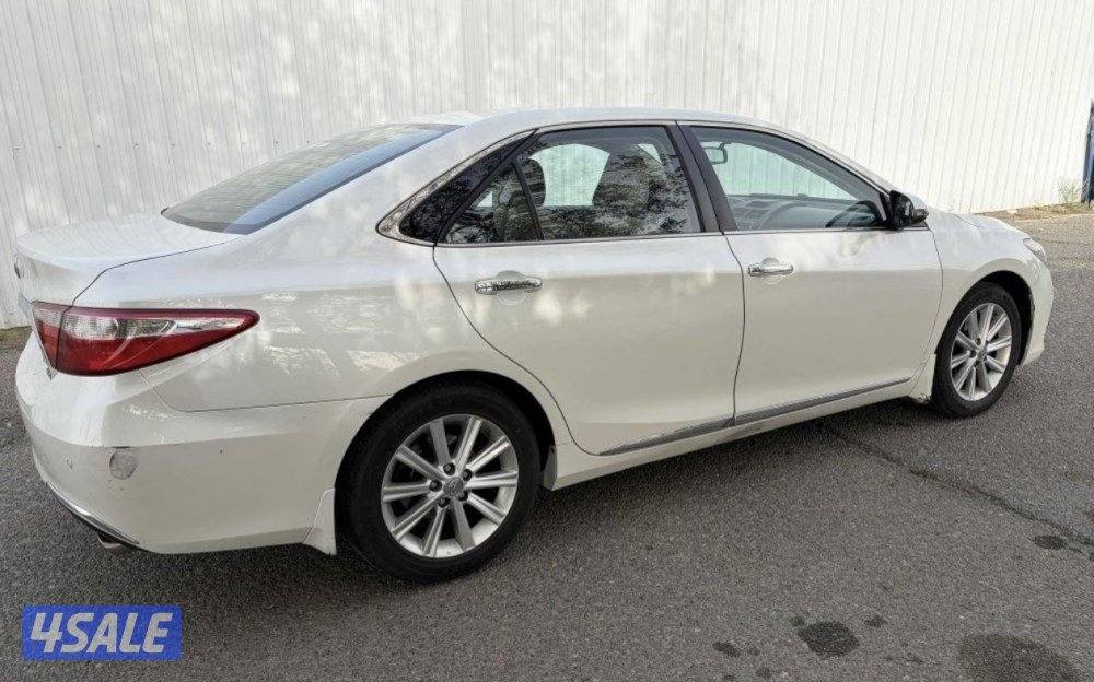 للبيع كامري2017  كامل المواصفات  المالك الثاني2