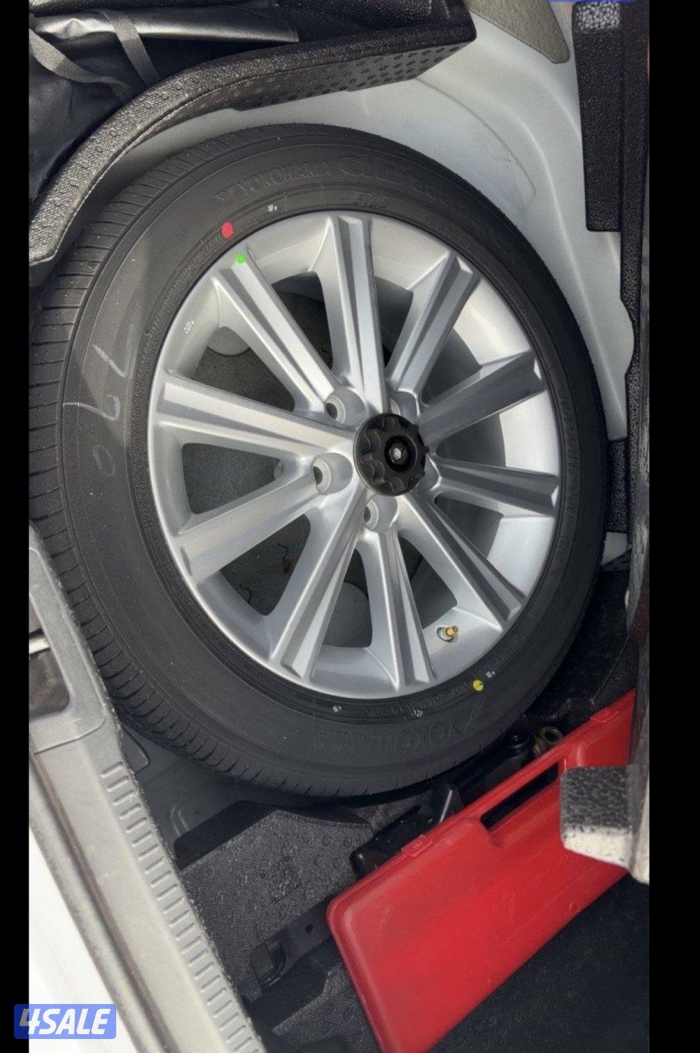 للبيع كامري2017  كامل المواصفات  المالك الثاني5