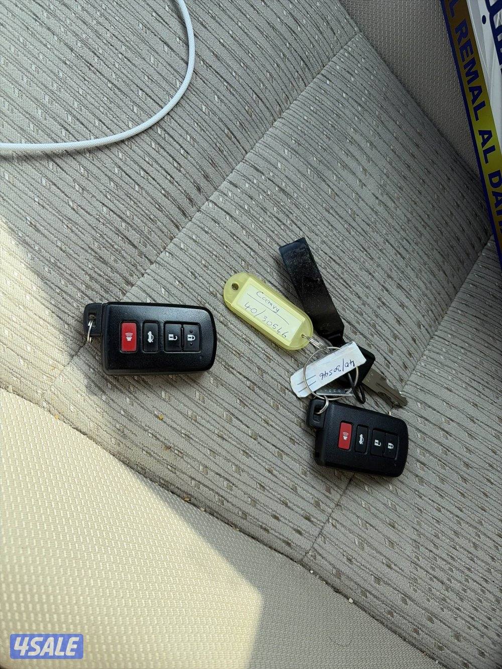 للبيع كامري2017  كامل المواصفات  المالك الثاني8