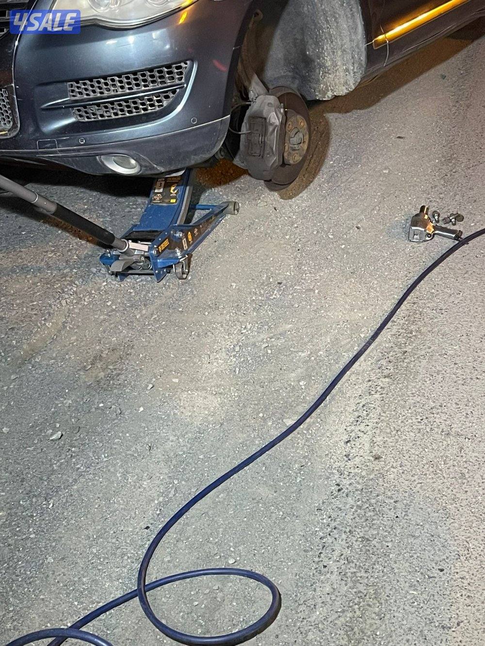 تبديل بطارية بطاريات تواير اطارات خدمة تصليح بنشر تصليح سيارات فحص2