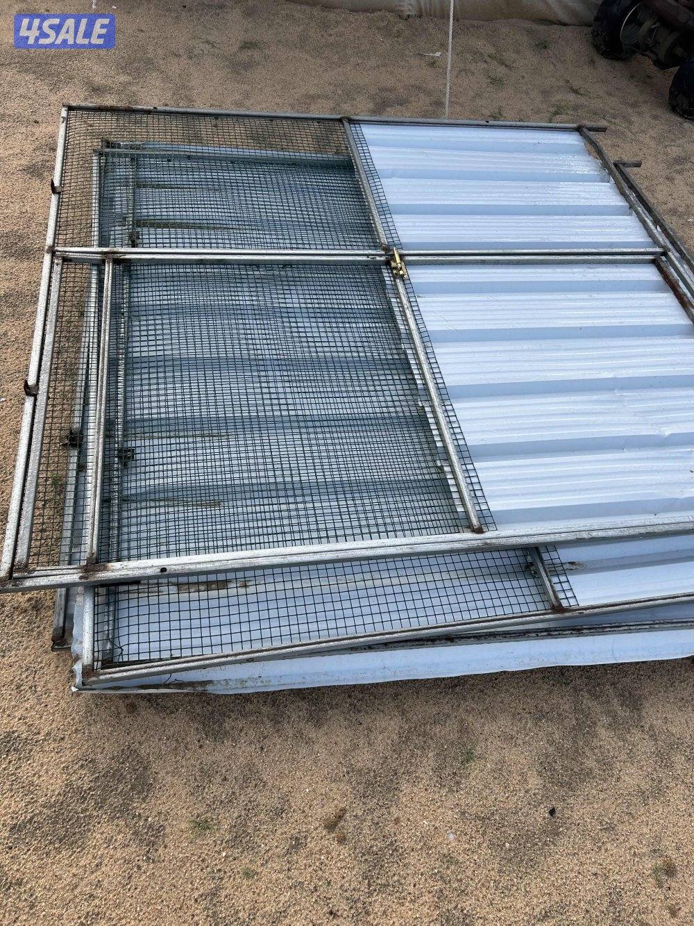 للبيع محاكر عدد 2 مقاس 3/3 وثاني2/21